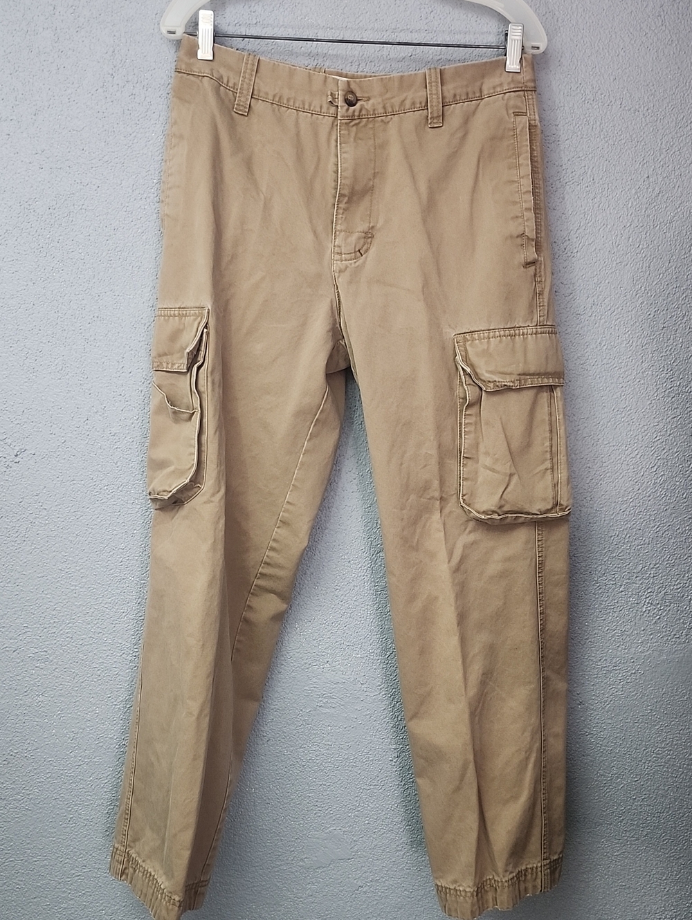 Dockers Men's Tan Cargo Pants with Flap Pockets